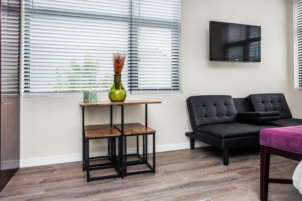 Next To San Diego Downtown - Cali King Size Studio Екстериор снимка